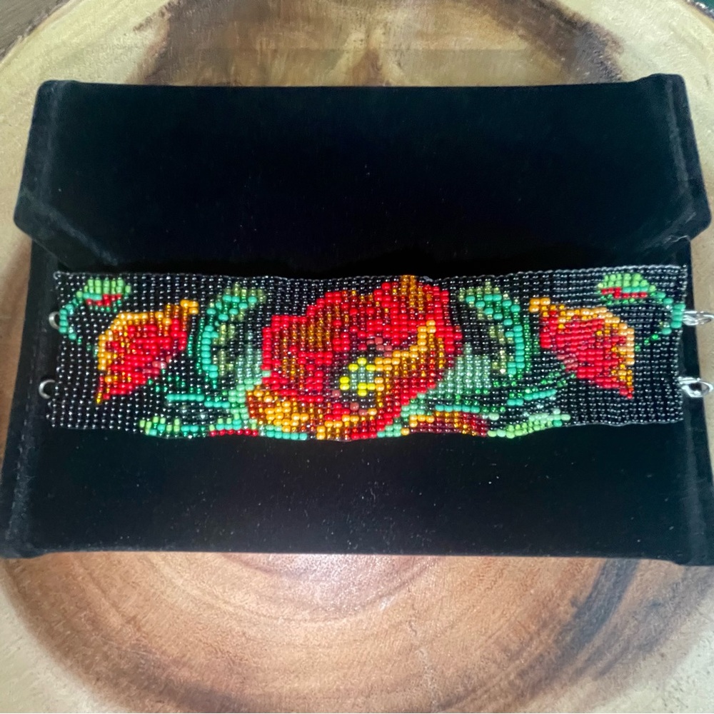 Handmade bracelet 🖤❤️
